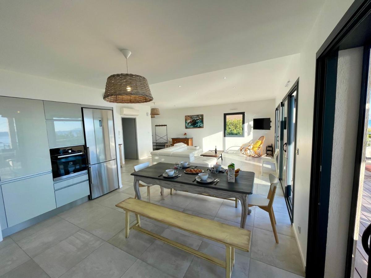 Appartement Luxe Le Levant Hyères Exterior foto