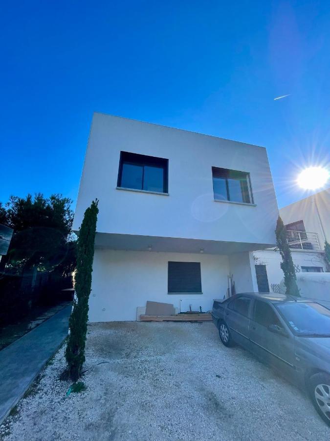 Appartement Luxe Le Levant Hyères Exterior foto