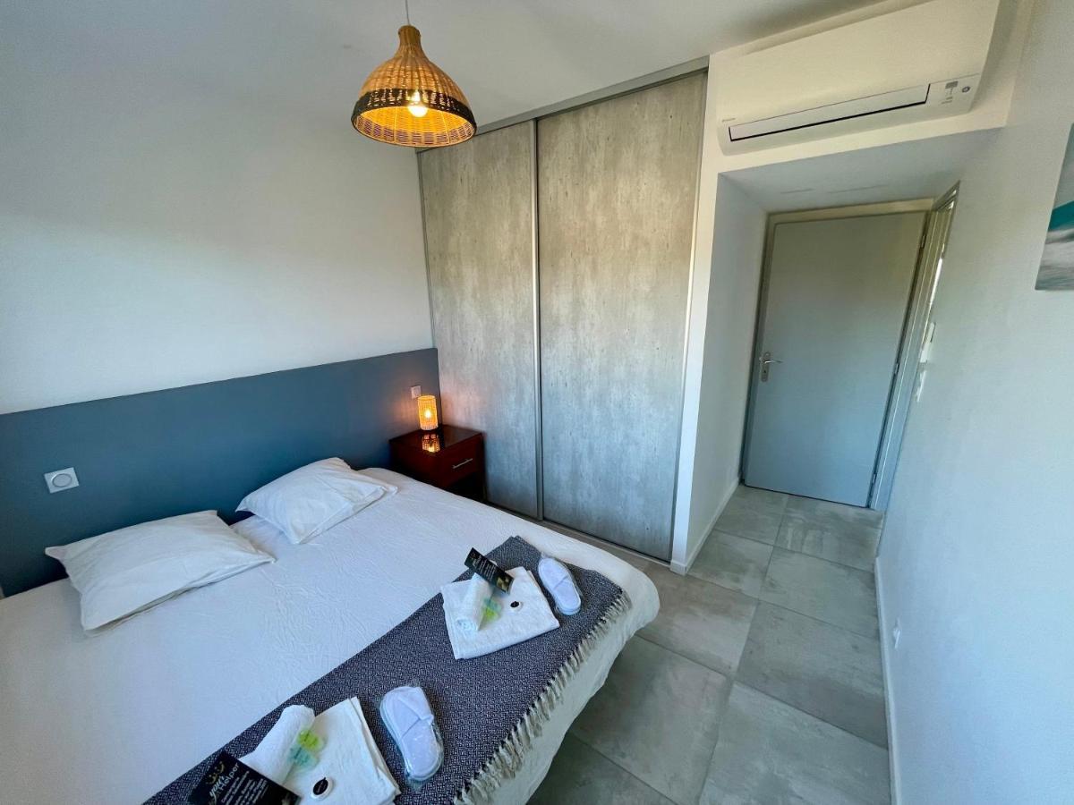 Appartement Luxe Le Levant Hyères Exterior foto