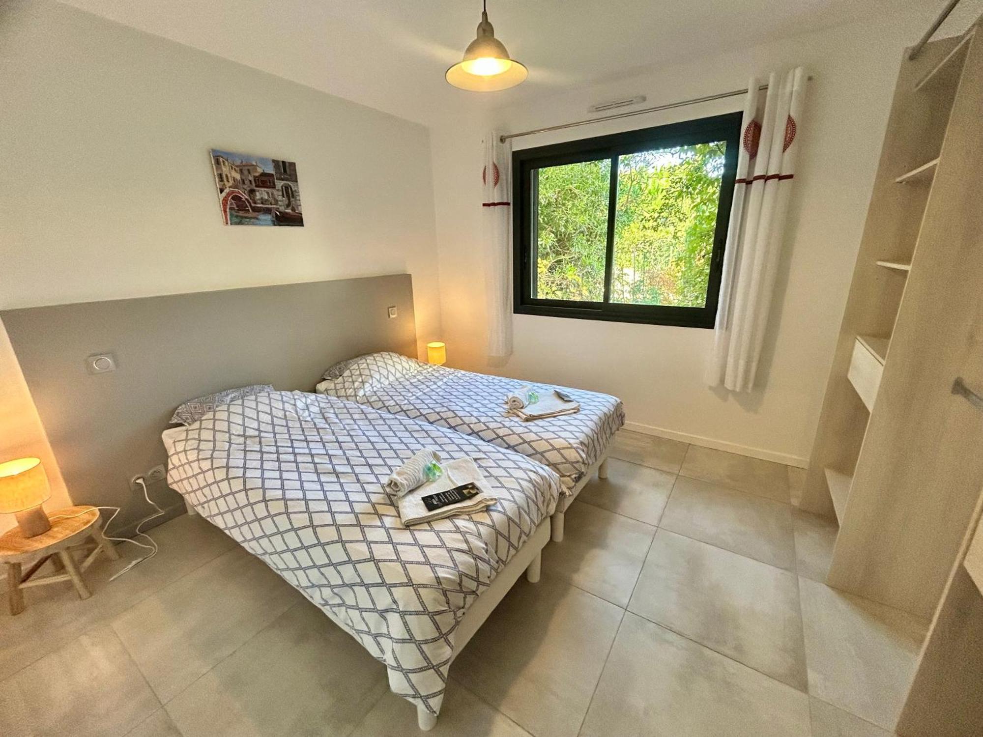 Appartement Luxe Le Levant Hyères Exterior foto