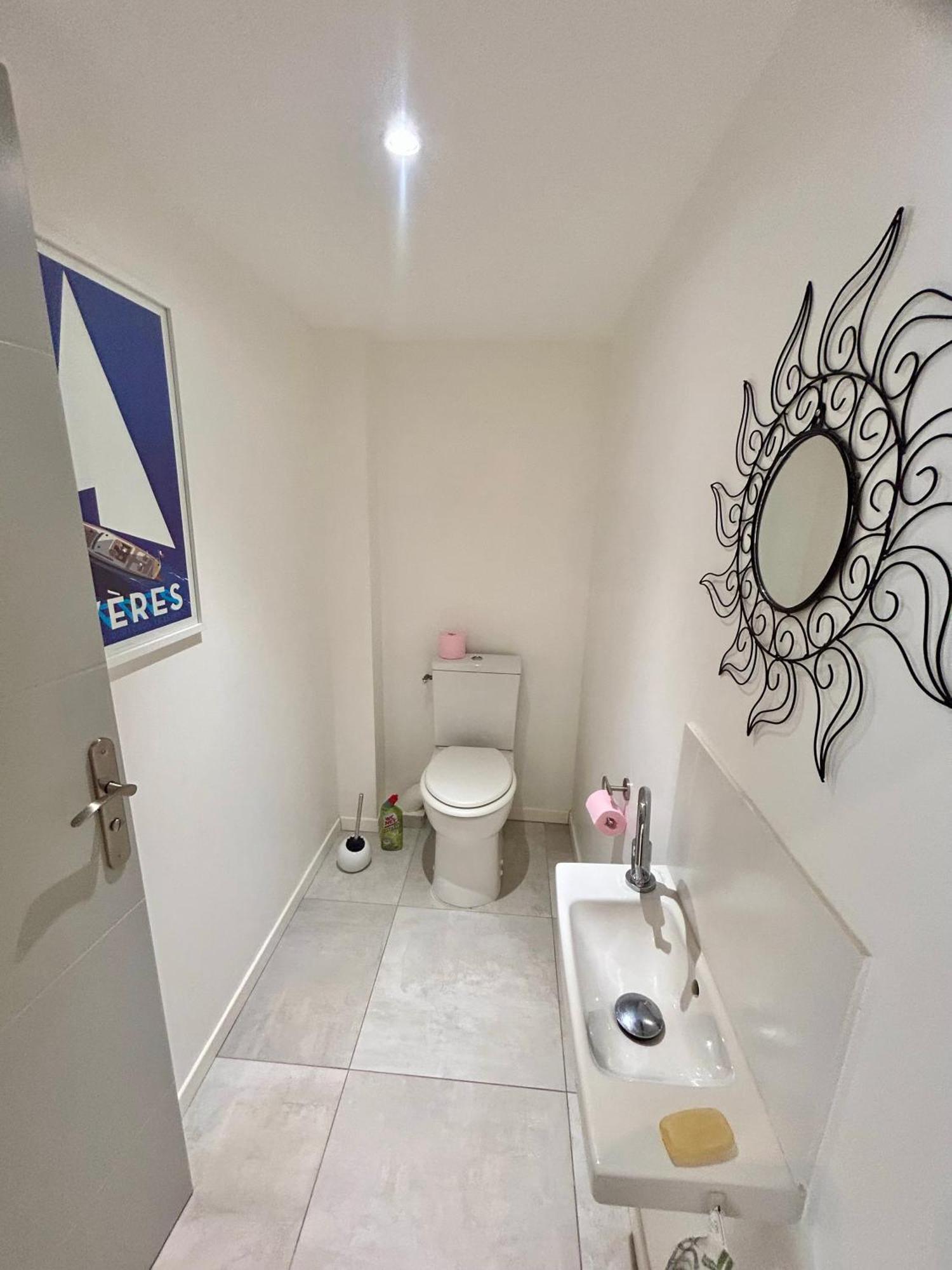 Appartement Luxe Le Levant Hyères Exterior foto